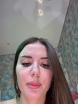 Alina_Vibe_Me photo on RICams