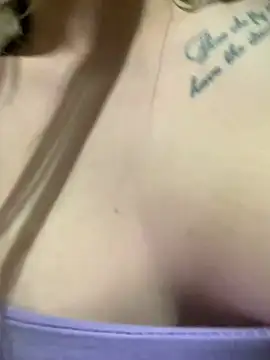 AlyssaFoxx_ photo on RICams