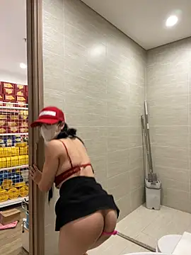Sneaky_Cumshoot photo on RICams