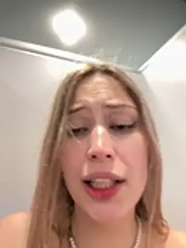 blonde_exe photo on RICams