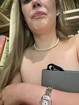 blonde_exe photo on RICams