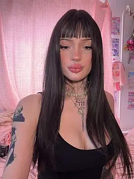 madelinexx photo on RICams