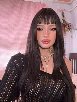 madelinexx photo on RICams