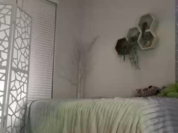 pepperxminthe photo on RICams